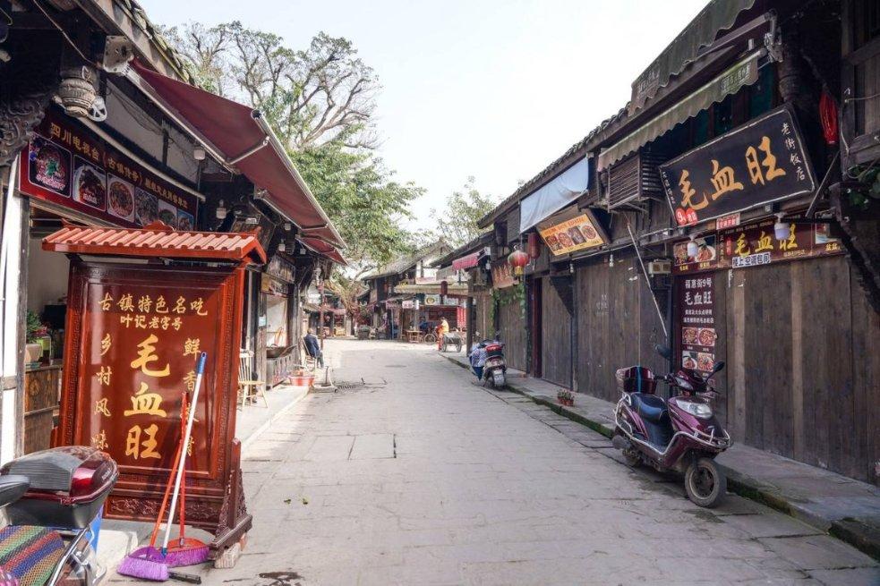 中法建交60周年：中法关系始终走在中国同西方国家关系前列